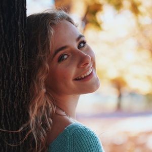 Meet your Posher, Jillian